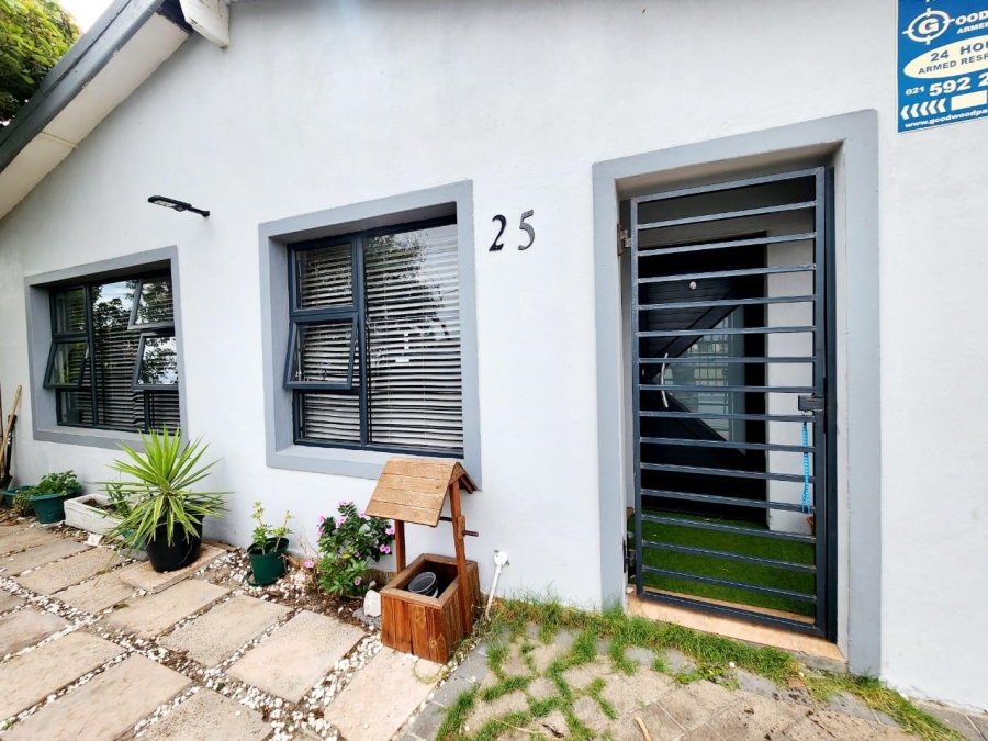 To Let 3 Bedroom Property for Rent in Riverton Western Cape